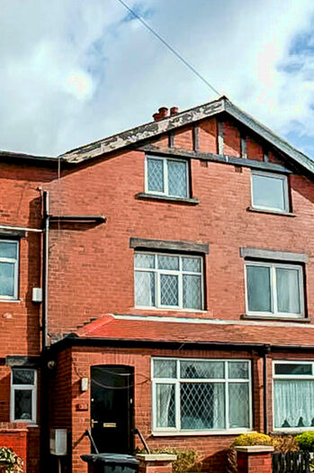 3 Bedroom House To Rent In Hessle Avenue, Leeds, LS6
