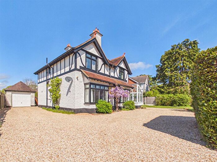 4 Bedroom Detached House For Sale In West Road, Bransgore, Christchurch, Dorset, BH23
