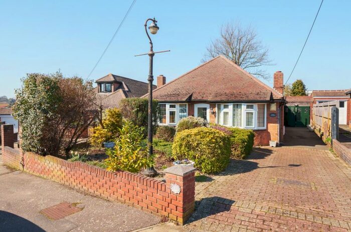 2 Bedroom Bungalow To Rent In Glentrammon Close Orpington, BR6
