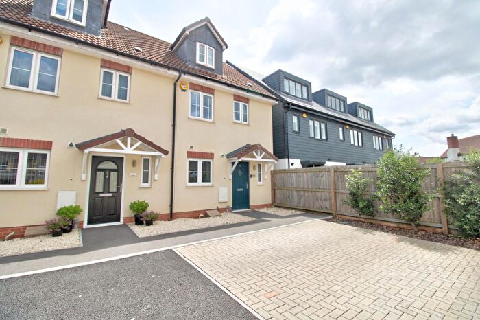 4 Bedroom End Of Terrace House For Sale In Broad Lane, Bristol, BS37