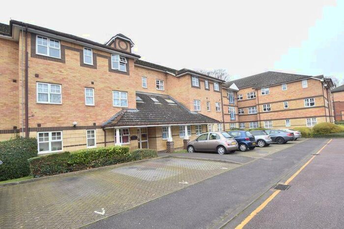 1 Bedroom Flat To Rent In Earls Meade, Luton, LU2