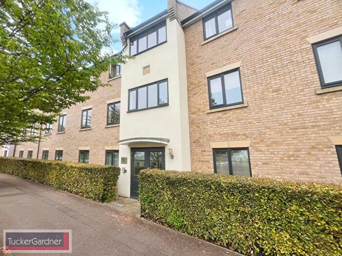 2 Bedroom Flat To Rent In Ring Fort Road, Cambridge, CB4