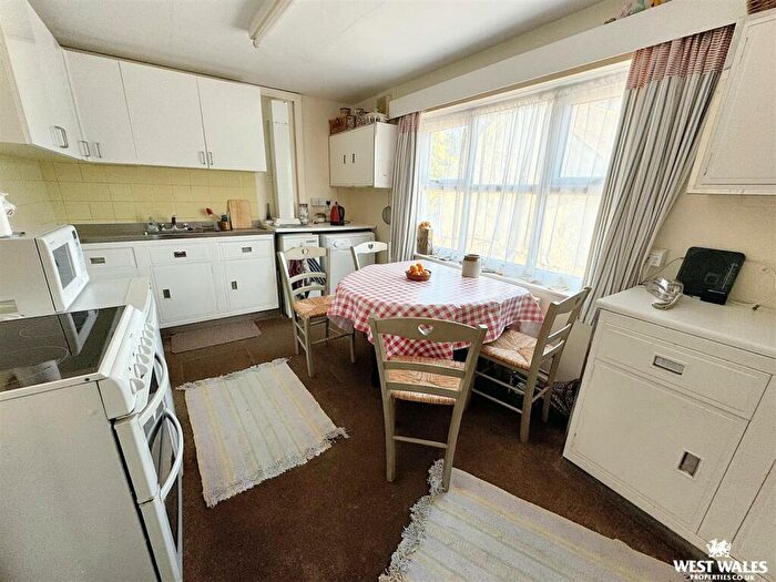 2 Bedroom Semi-Detached House For Sale In Newbridge Road, Laugharne, Carmarthen, SA33