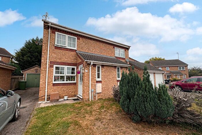 2 Bedroom Semi-Detached House To Rent In Elvington, PE30