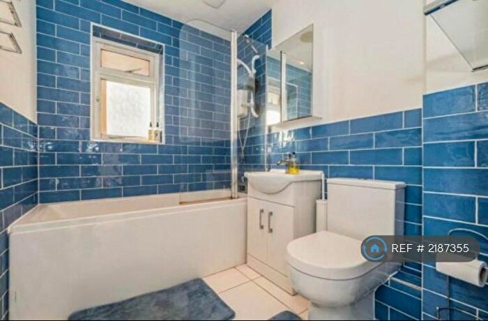 1 Bedroom Flat To Rent In Catherine Court, Ilford, IG2