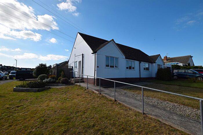 2 Bedroom Bungalow To Rent In Malcolm Gardens, Polegate, BN26