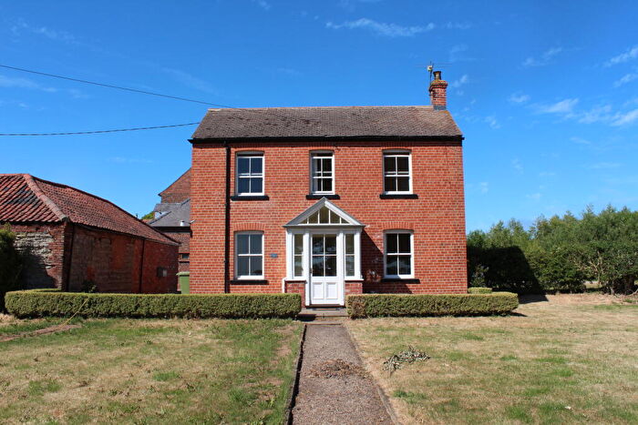 3 Bedroom House To Rent In Main Road, Newark, Nottinghamshire, NG23