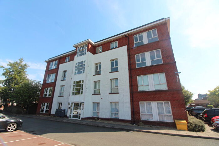 2 Bedroom Flat For Sale In Gilmartin Grove, Liverpool, Merseyside, L6