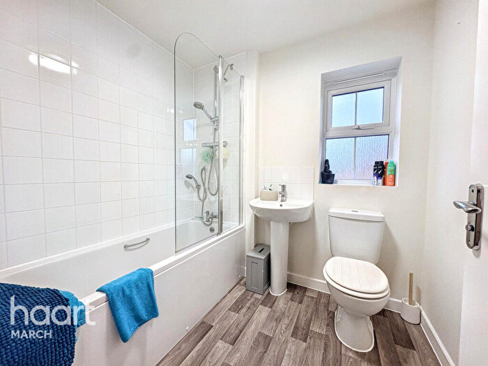 3 Bedroom Detached House For Sale In Stoneman Way, Ramsey, PE26