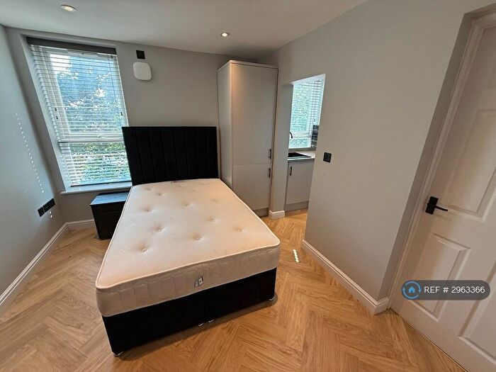 Studio To Rent In College Road, Doncaster, DN1