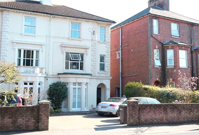 3 Bedroom Maisonette To Rent In Hadlow Road, Tonbridge, Kent, TN9