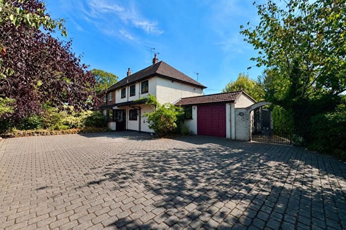 3 Bedroom Semi-Detached House For Sale In Wrinehill Road, Wybunbury, Nantwich, Cheshire, CW5