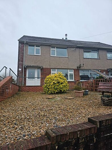 3 Bedroom Semi-Detached House To Rent In Maesgwyn, Aberdare, CF44