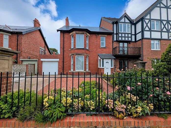 4 Bedroom Semi Detached House For Sale In Sunderland Road, South Shields, NE34