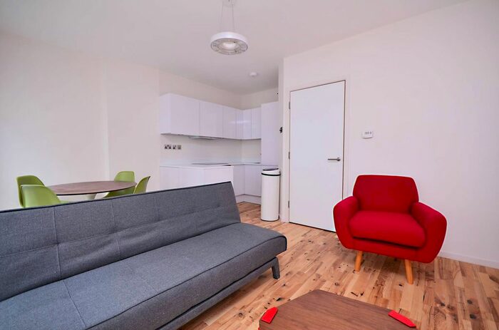 1 Bedroom Flat To Rent In Red Lion Street, Holborn, London, WC1R