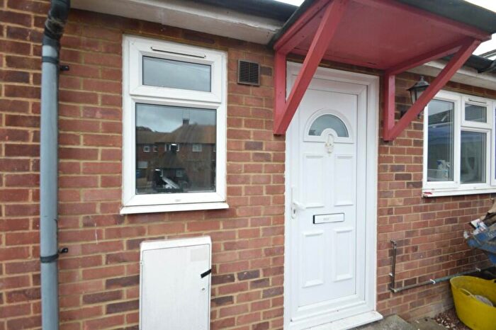 1 Bedroom Flat To Rent In Westmead, Windsor, SL4