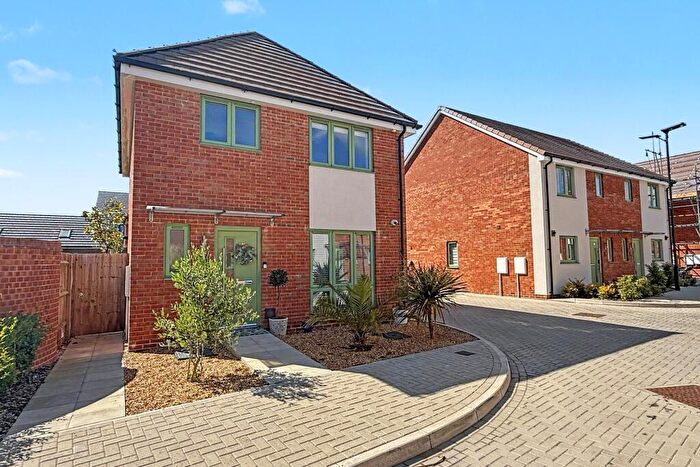 3 Bedroom Detached House For Sale In West Parley, BH22