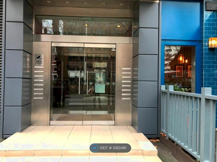 1 Bedroom Flat To Rent In Red Lion Square, London WC1R