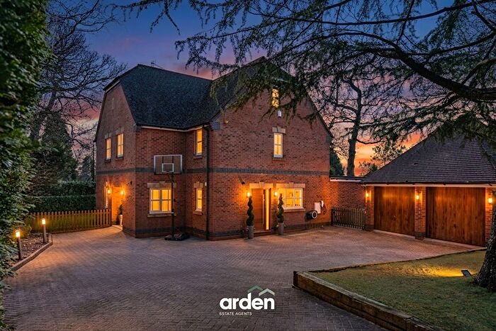 5 Bedroom Detached House For Sale In Twatling Road, Barnt Green, B45