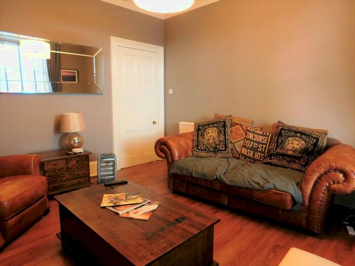2 Bedroom Flat To Rent In Albert Street, City Centre, Aberdeen, AB25