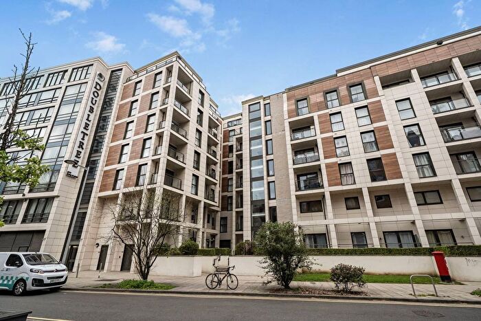 1 Bedroom Flat For Sale In Skerne Road, Kingston, Kingston Upon Thames, KT2