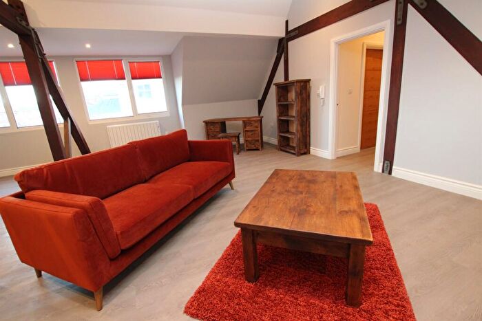 2 Bedroom Apartment To Rent In Juniper Court, Derby Road, NG7