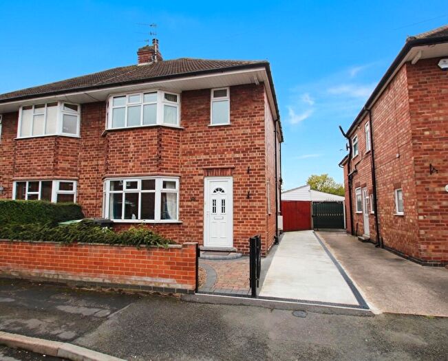 3 Bedroom Semi-Detached House To Rent In Riverdale Road, Attenborough, NG9