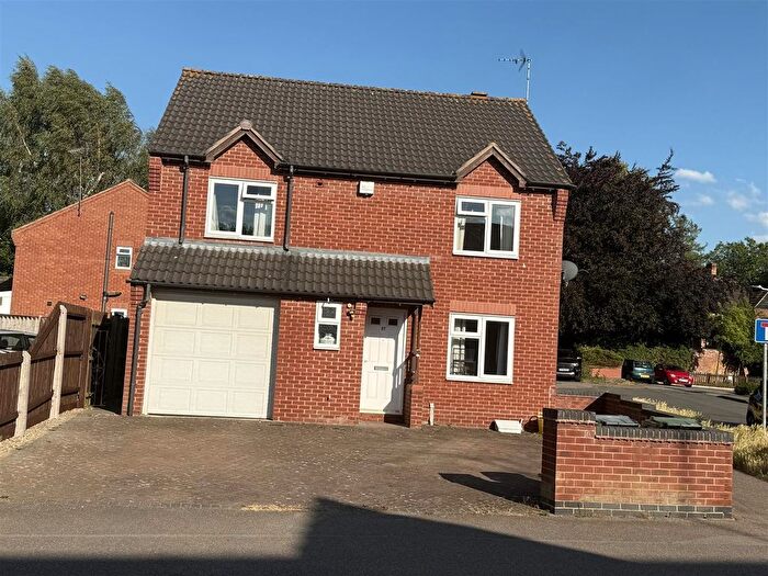 4 Bedroom Detached House To Rent In Victoria Road, Whetstone, Leicester, LE8