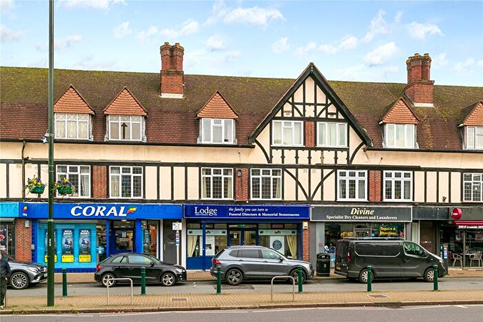 2 Bedroom Apartment To Rent In Cranmer Court, Ham, Richmond, Surrey, KT2