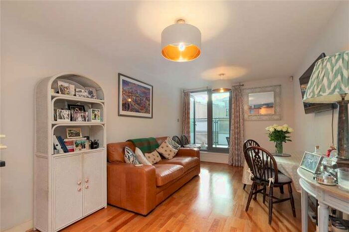 1 Bedroom Flat To Rent In Hardwicks Square, London, SW18