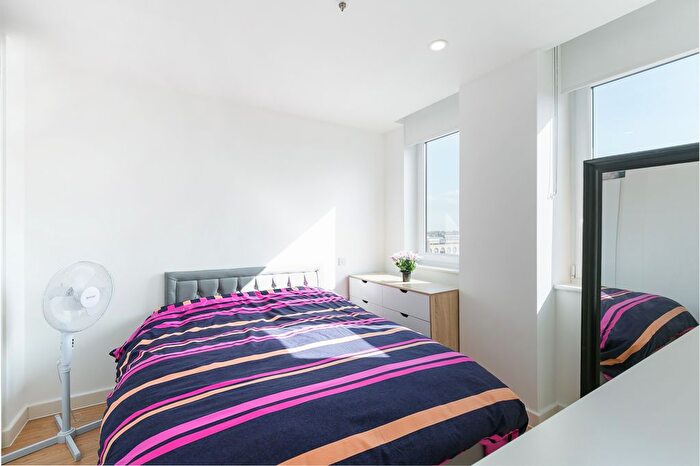 1 Bedroom Flat To Rent In Cherrydown East, Basildon, SS16