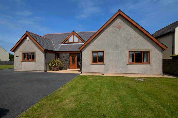 4 Bedroom Detached Bungalow For Sale In Brickhurst Park, Johnston, Haverfordwest, SA62