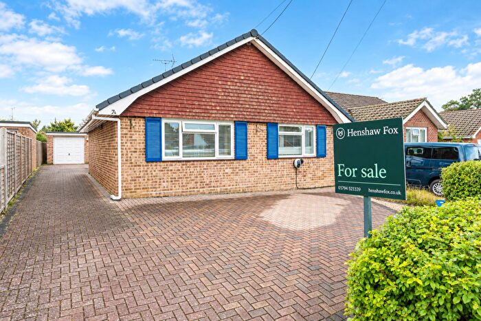 3 Bedroom Detached Bungalow For Sale In Crescent Road, North Baddesley, Hampshire, SO52