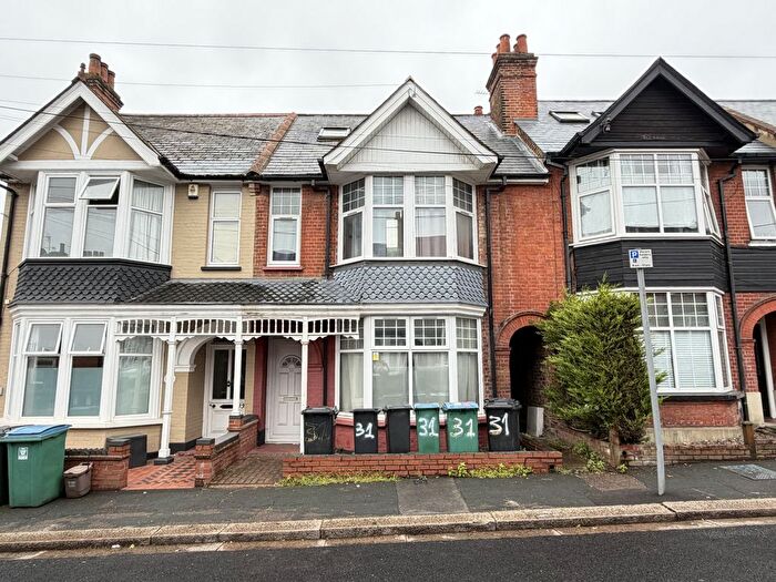 7 Bedroom Property For Sale In Granville Road, Watford, Hertfordshire, WD18