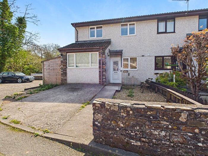 3 Bedroom Property To Rent In Rebecca Close, St. Blazey, Par, PL24