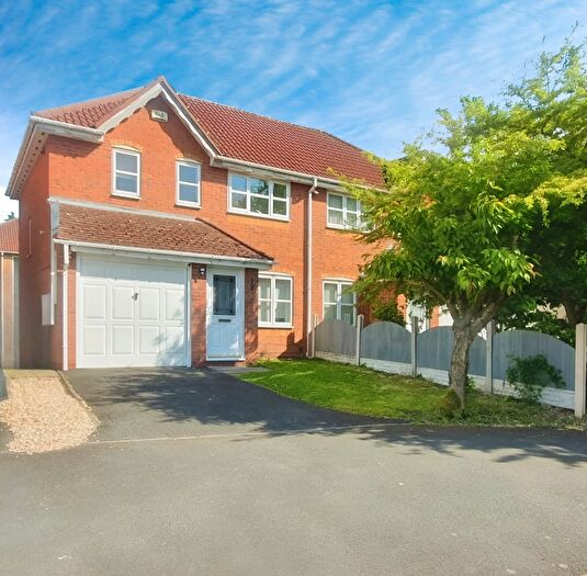 3 Bedroom Semi-Detached House For Sale In David Peacock Close, Tipton, DY4