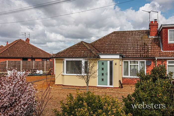 2 Bedroom Semi Detached Bungalow For Sale In Lone Barn Road, Norwich, NR7