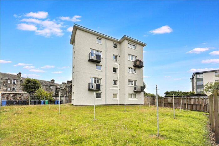 2 Bedroom Flat For Sale In Urquhart Crescent, Dunfermline, Fife, KY12