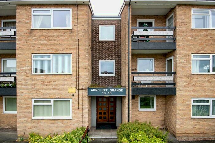 2 Bedroom Flat To Rent In Arncliffe Grange, Leeds, LS17