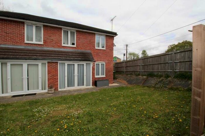 1 Bedroom Apartment To Rent In Amersham House, Station Lane, Chandler's Ford, Eastleigh, SO53