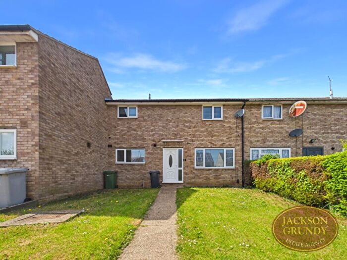 3 Bedroom Terraced House For Sale In Whiteford Drive, Kettering, NN15