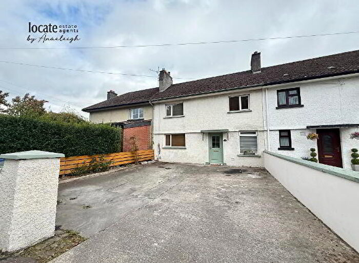 3 Bedroom Mid Terraced House For Sale In Messines Park, Derry, BT48