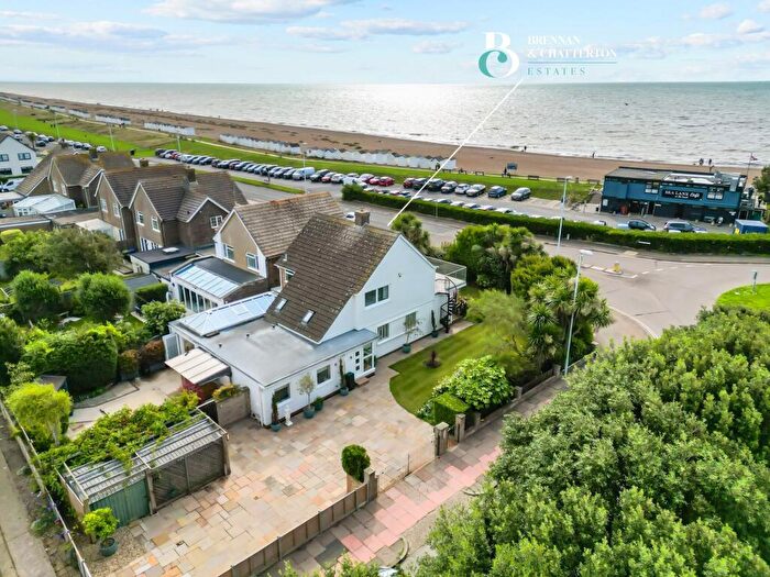 4 Bedroom Detached House For Sale In Sea Lane, Goring-By-Sea, BN12
