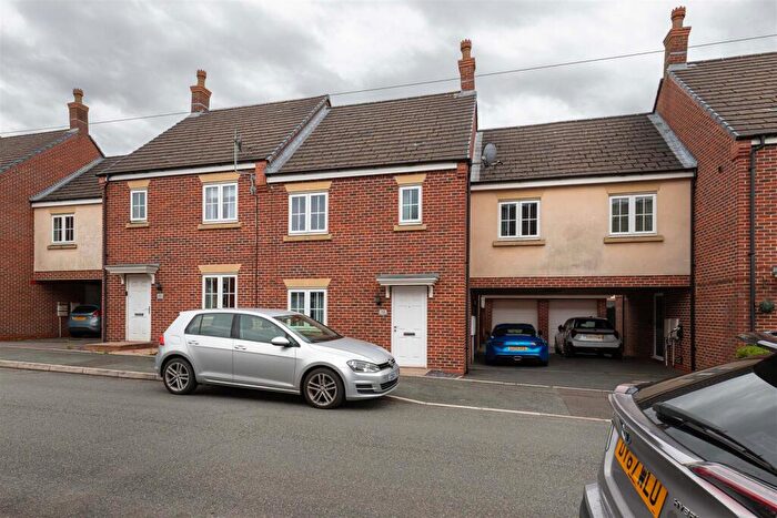 4 Bedroom Town House For Sale In Oxford Road, Newcastle, ST5