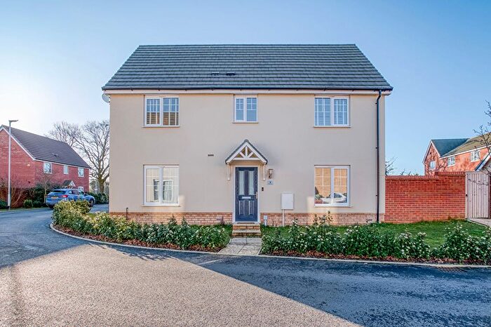 4 Bedroom Detached House For Sale In Phoenix Way, Costessey, NR5