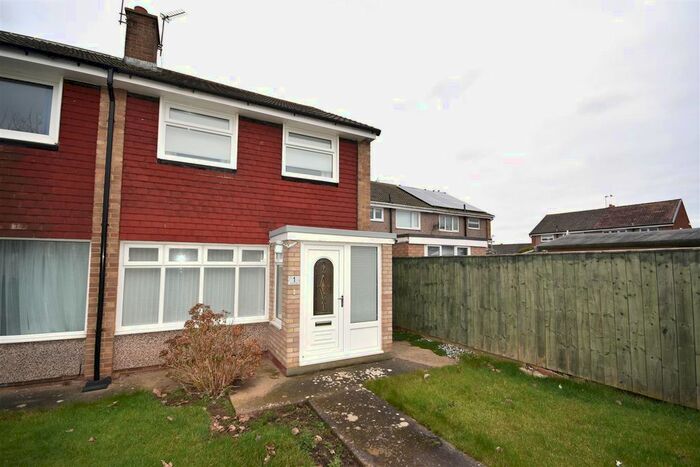 2 Bedroom Terraced House To Rent In Stotfold Walk, Middlesbrough, TS5