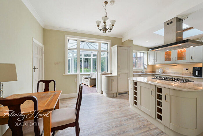 5 Bedroom Detached House For Sale In Eaglesfield Road, Shooters Hill, SE18