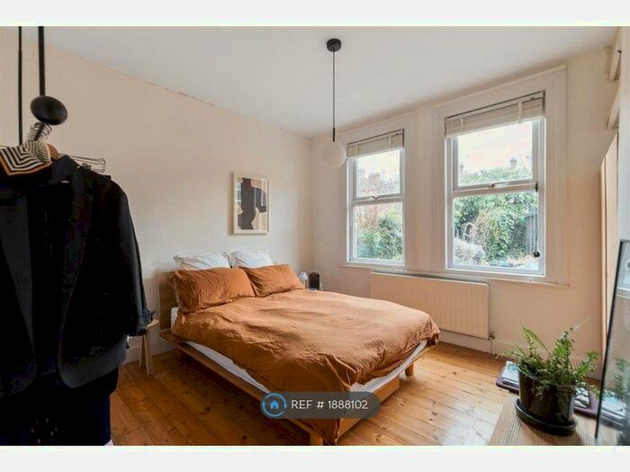 2 Bedroom End Of Terrace House To Rent In Mersey Road, London, E17