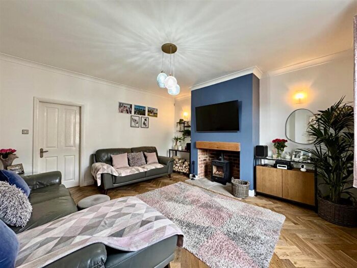 3 Bedroom Character Property For Sale In Second Avenue, Dalton, Huddersfield, HD5
