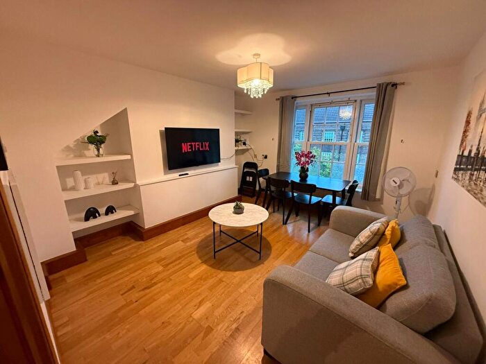 2 Bedroom Flat For Sale In Vauxhall Street, Vauxhall, Vauxhall, London, SE11